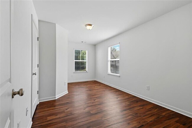 Building Photo - 2705 Avanti Way