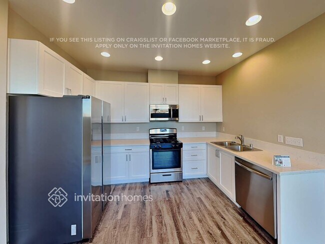 Building Photo - 556 Bayo Canyon Ct