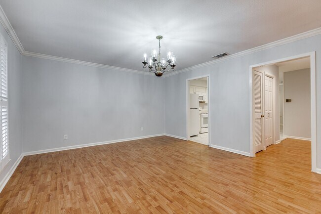 Building Photo - 2-BEDROOM, 2-BATHROOM CONDOMINIUM AT FARMINGTON COMMONS