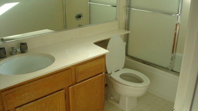 Building Photo - 22 Wexford Pl