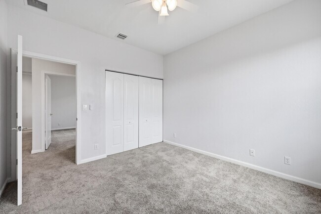 Building Photo - 5601 Spanish River Rd