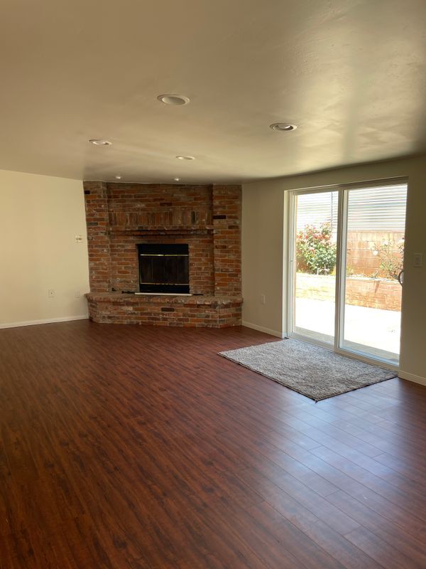 Building Photo - 1168 Calle Maria-