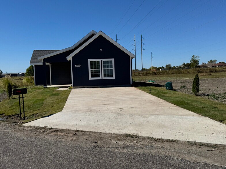 Primary Photo - 6474 Rock Ridge Dr