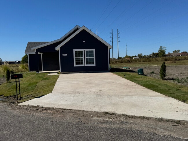 Building Photo - 6474 Rock Ridge Dr