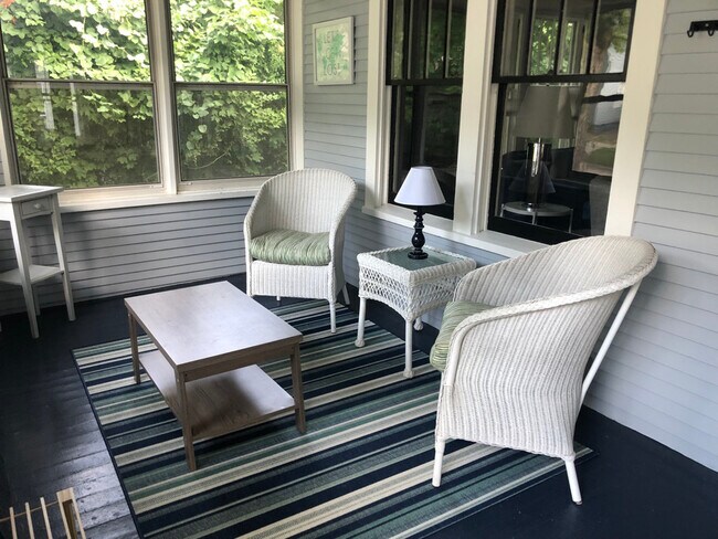 Building Photo - 1021 Morrison Ave