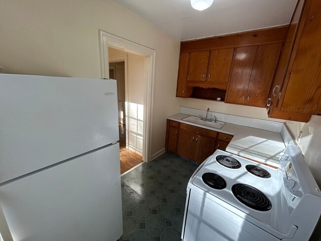 Building Photo - Charming 1-Bedroom Unit is Historic Wilmin...