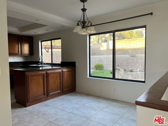 Building Photo - 5241 W Goldenwood Dr