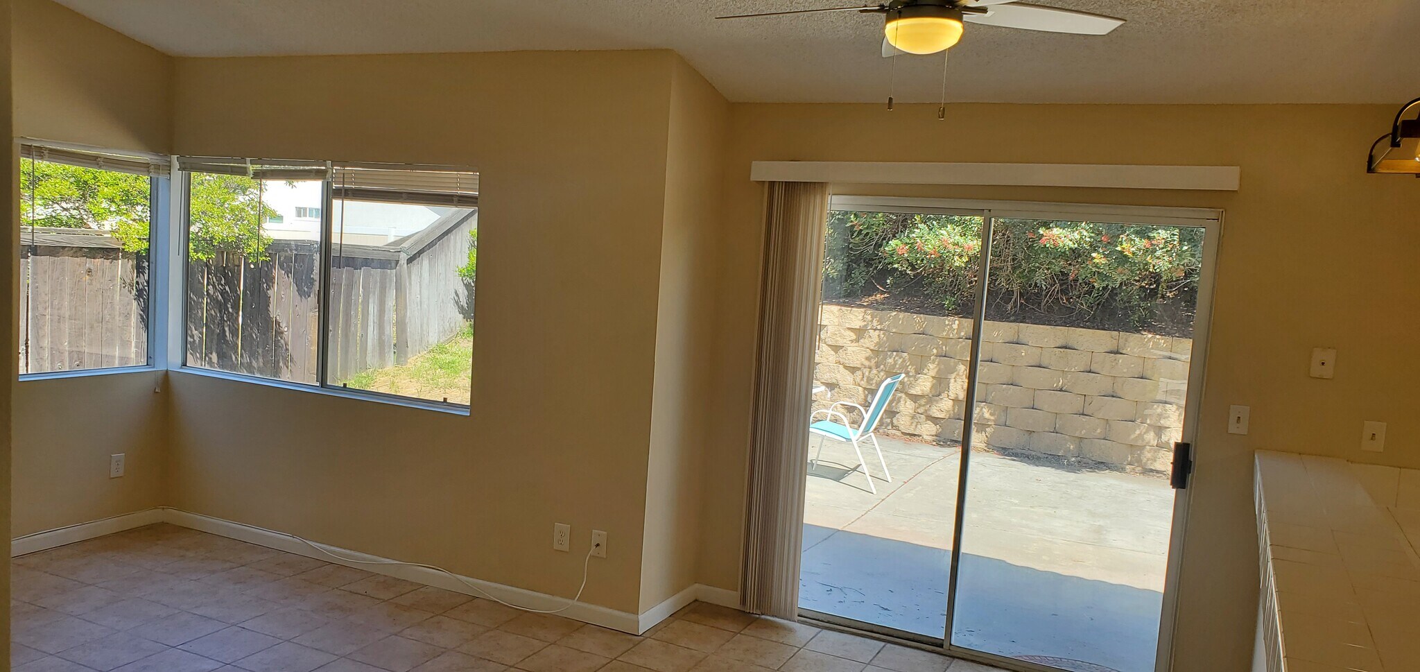 Building Photo - 25422 Lavender Cir