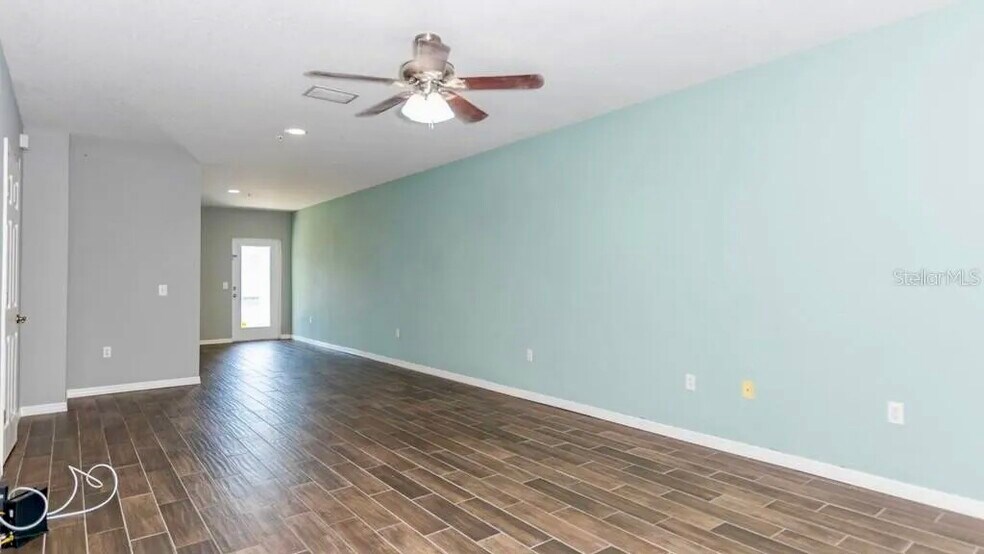Building Photo - 5313 Terraza Ct