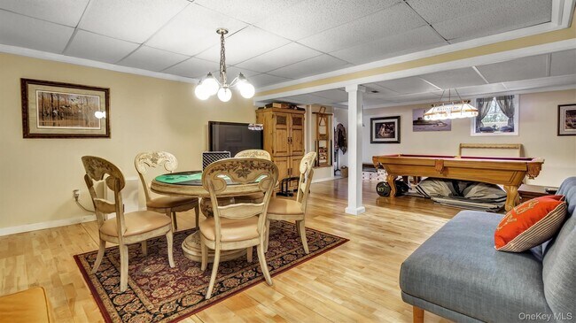 Building Photo - 151 Chardonnay Dr