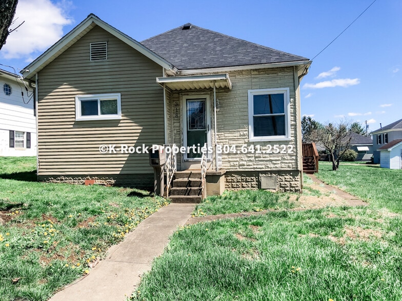 front - 318 Johnson Ave