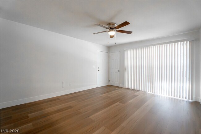 Building Photo - 5158 S Jones Blvd