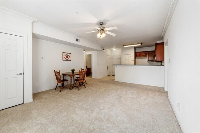 Building Photo - 6655 W Sam Houston Pkwy S