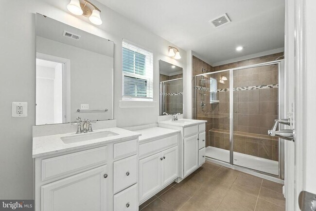 Building Photo - 22310 Seabring Terrace