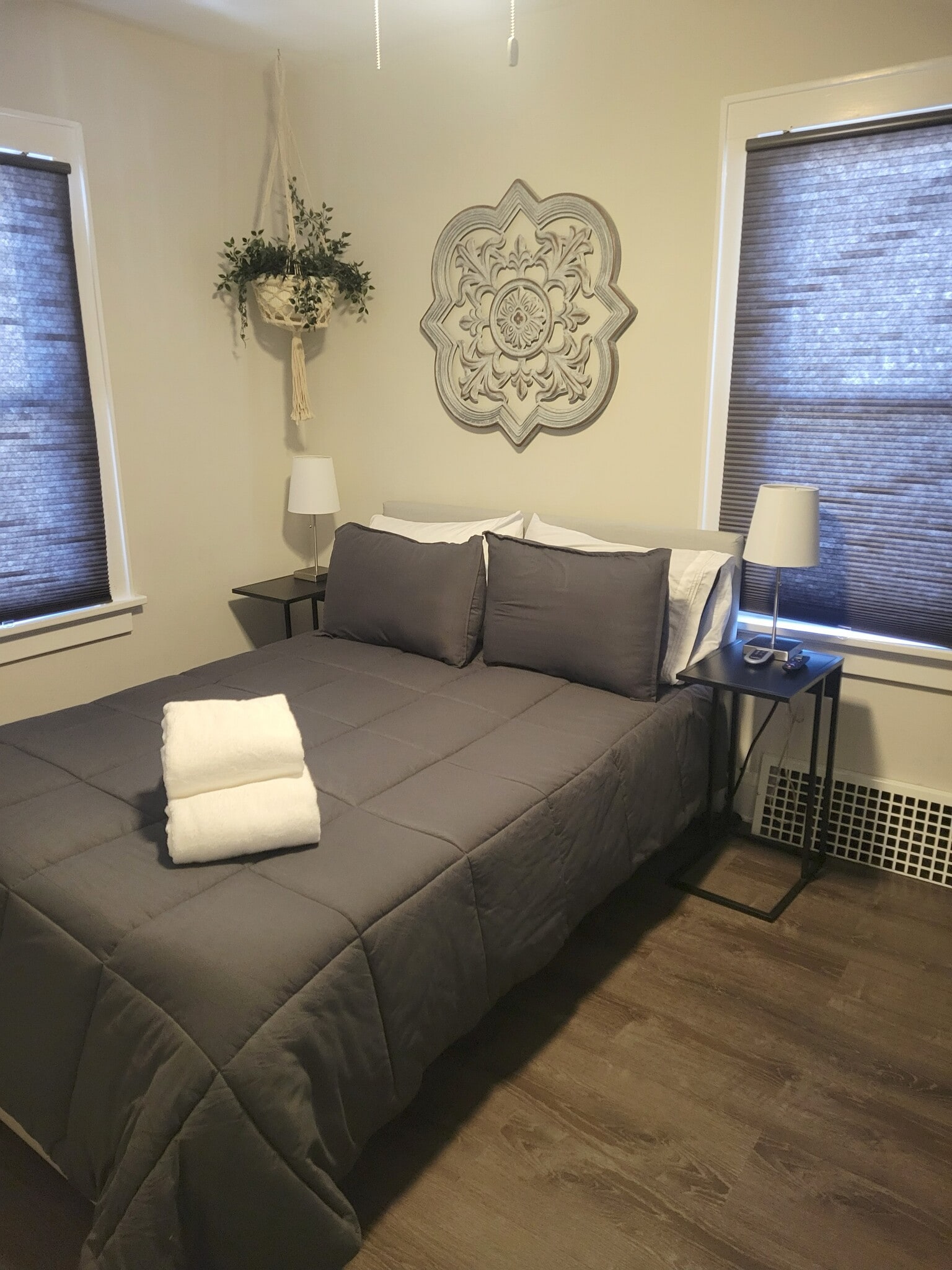 Building Photo - 156 N 75th St