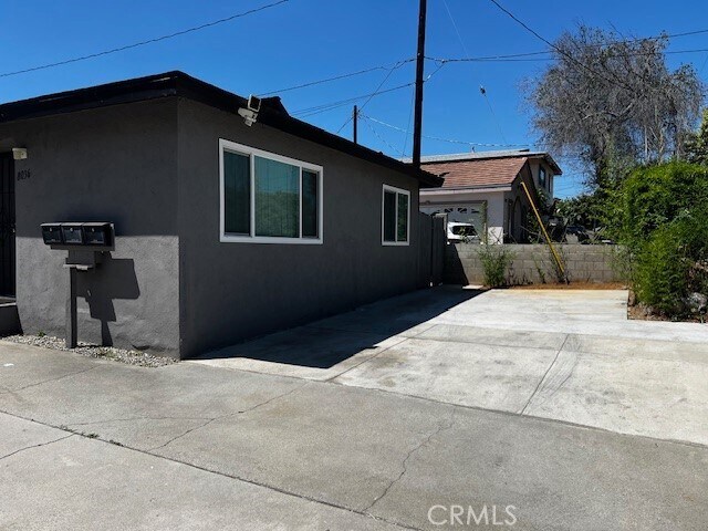 Building Photo - 8036 Whitmore St