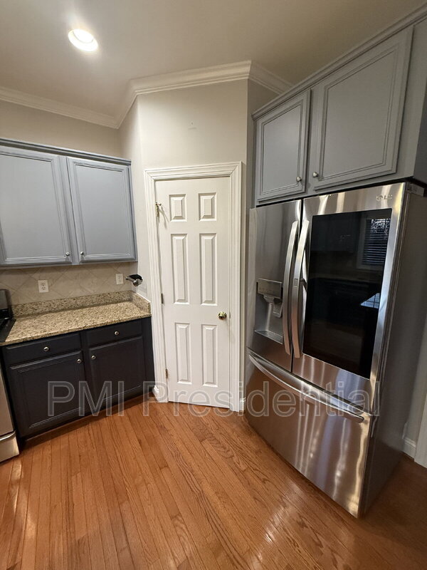 Building Photo - 14030 Wiley Cir