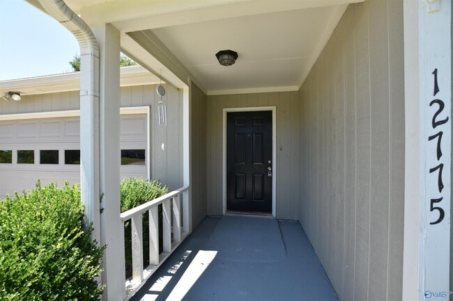 Building Photo - 12775 Sludder Cir