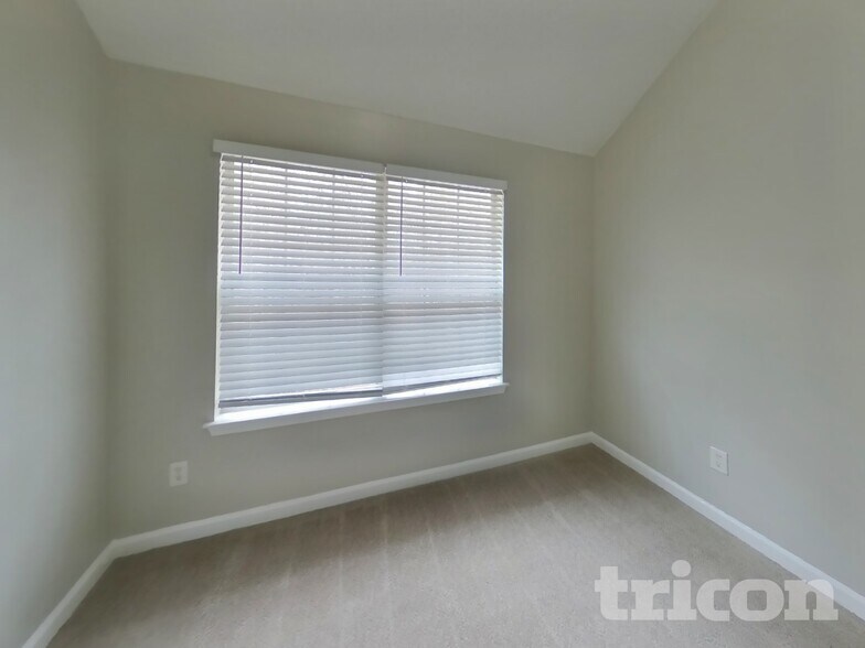 Building Photo - 4551 Derby Loop