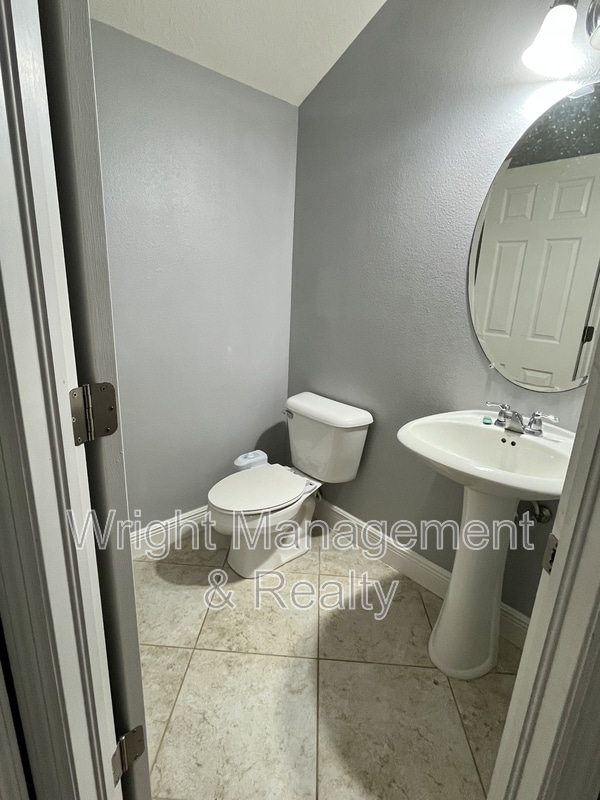 Building Photo - 5475 Angelonia Terrace