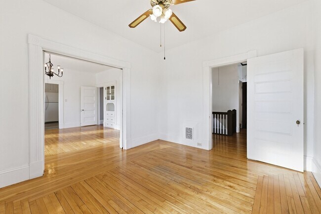 Building Photo - 33 North Blvd