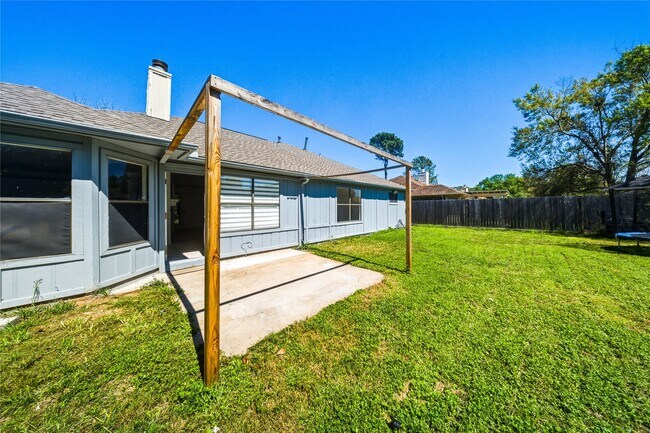 Building Photo - 19519 Mallard Lake Ln