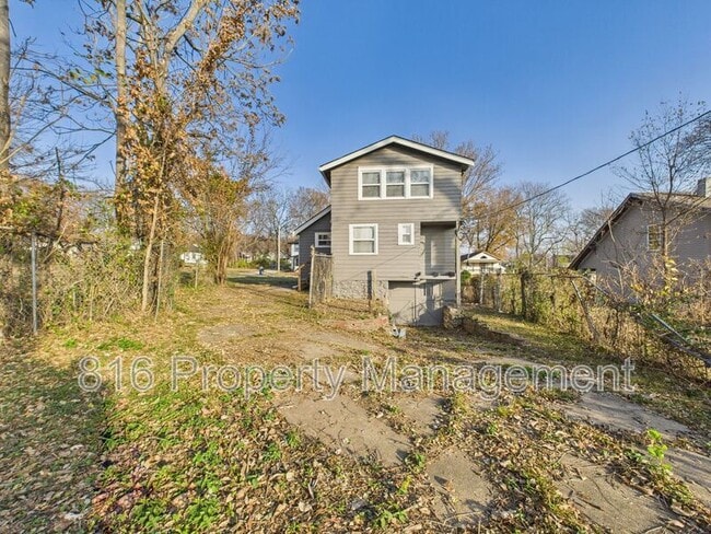 Primary Photo - 4542 Chestnut Ave