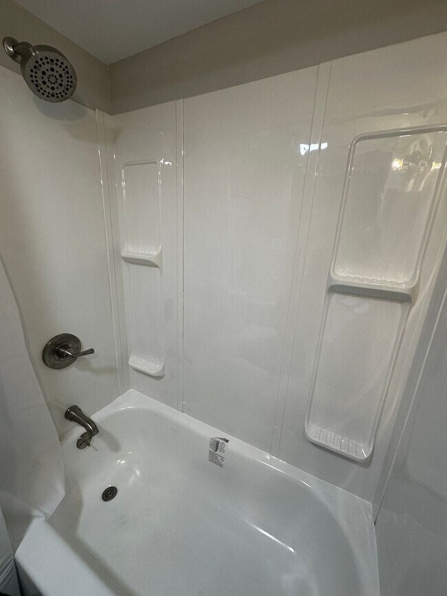 Building Photo - 117-119 Copperfield Ave