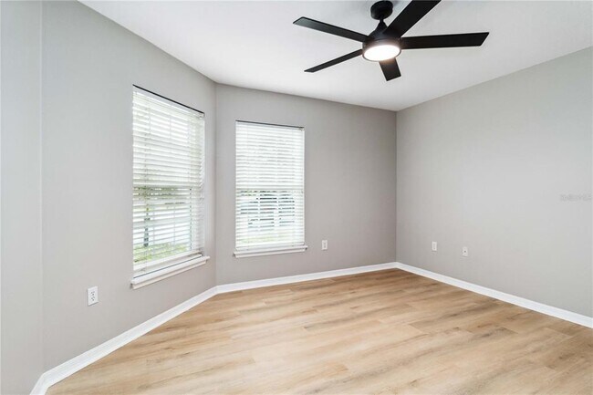 Building Photo - 7 Arbor Oaks Dr