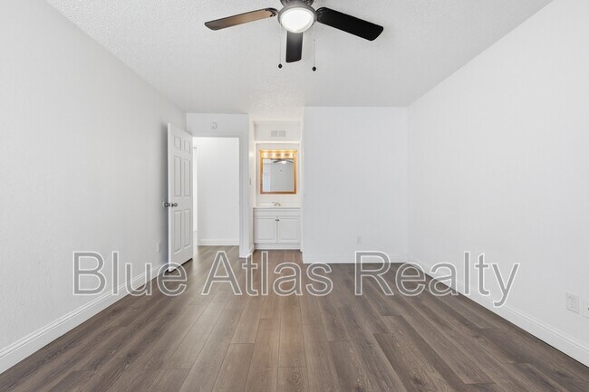 Building Photo - 2713 Wimbledon Ct