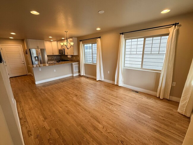 Building Photo - 2590 Trio Falls Dr