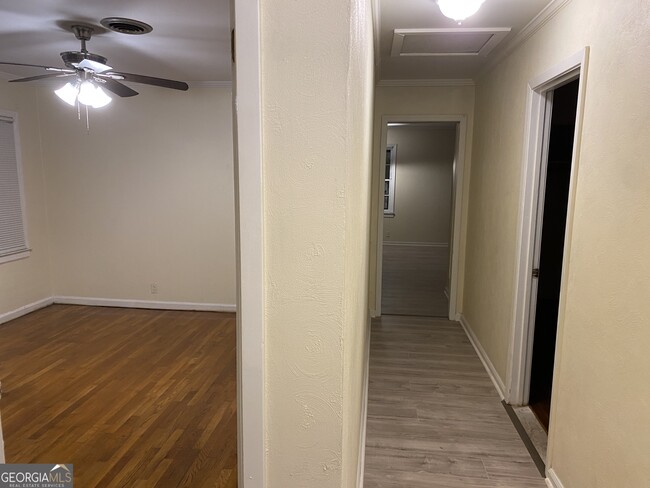 Building Photo - 374 E Monroe Ave