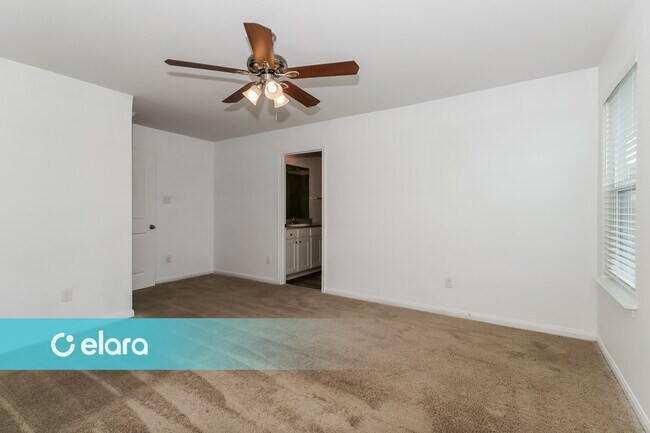 Building Photo - 18513 Allen Welch Dr