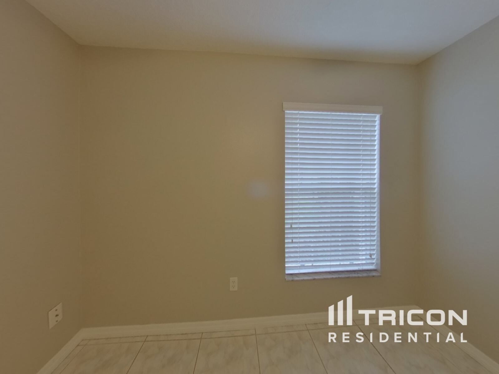 Building Photo - 831 Monroe Harbor Pl