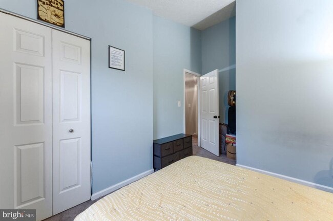 Building Photo - 7840 Foxfarm Ln
