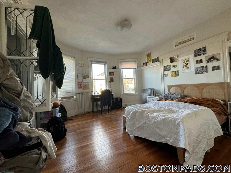 Building Photo - 5 Harvard Terrace