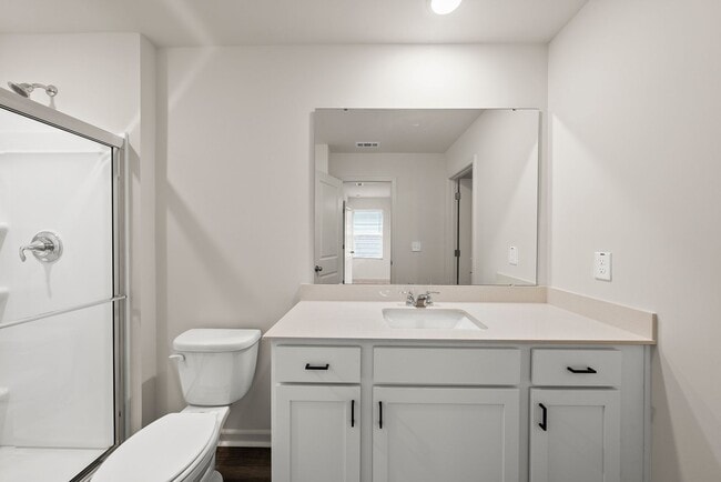 Building Photo - 2058 Gln Xing Dr