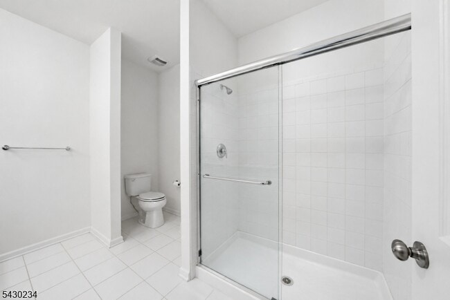 Building Photo - 133 Savoth Ln