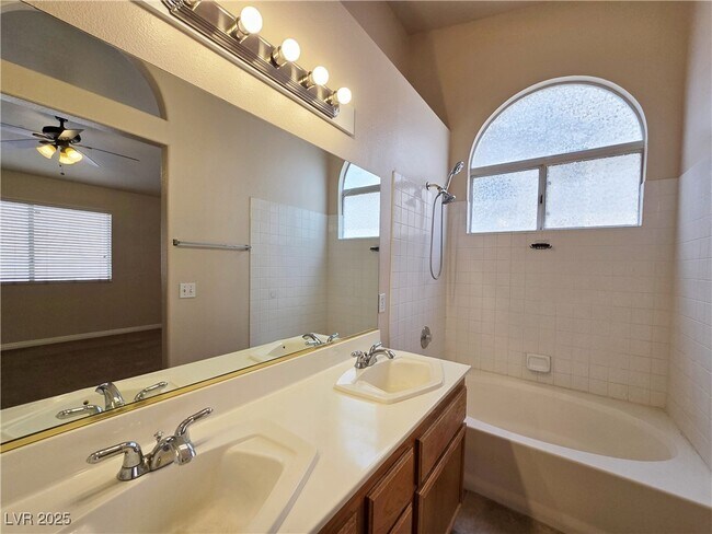 Building Photo - 1825 Lyell Canyon Ln