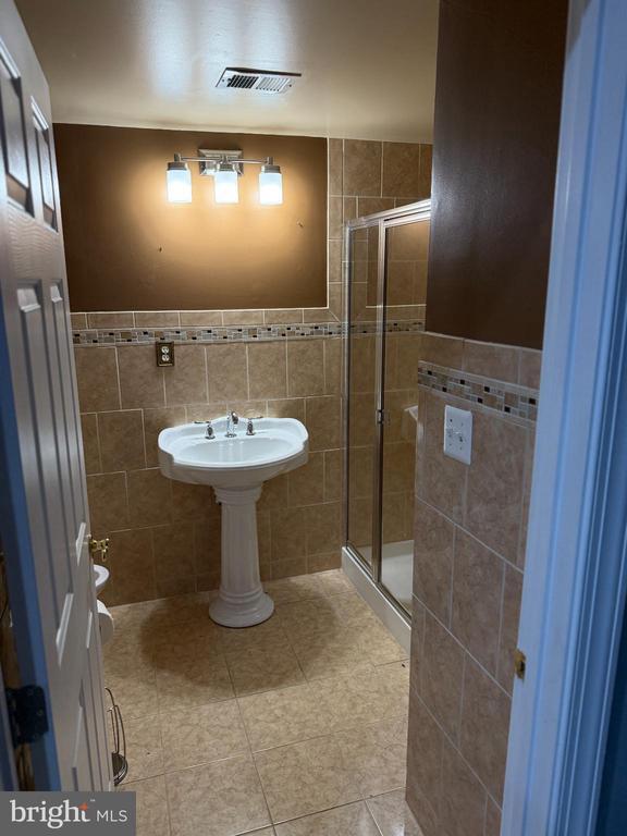 Building Photo - 4004 Ethan Thomas Dr