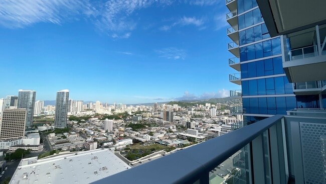 Building Photo - AZURE at Ala Moana - 1 Bed 1 Bath 1 Parking -Great location to Shopping & Restaurants