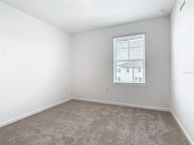 Building Photo - 3270 Vesara Dr