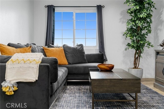 Building Photo - 329 E Lanzit Ave