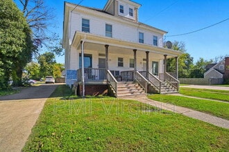 Building Photo - 3122 Tidewater Dr