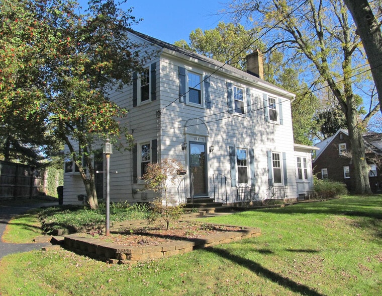 Building Photo - 719 Homecrest Ave