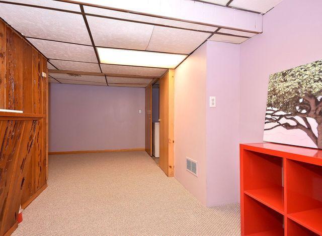 Building Photo - 2635 Maple St