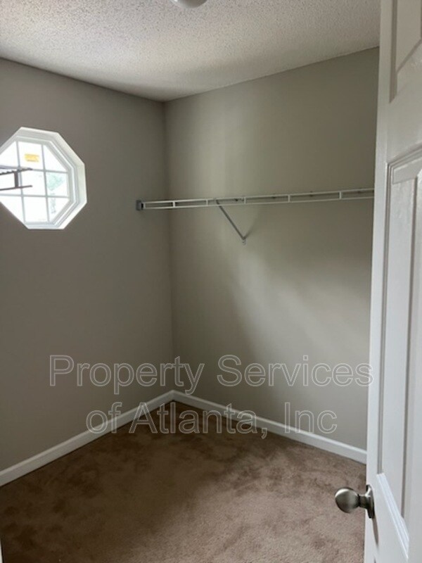 Building Photo - 7420 Battlecreek Ln
