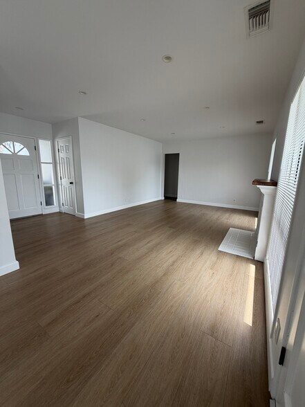Building Photo - 1220 Felbar Ave