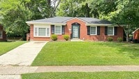 Building Photo - 1204 Dogoon Dr
