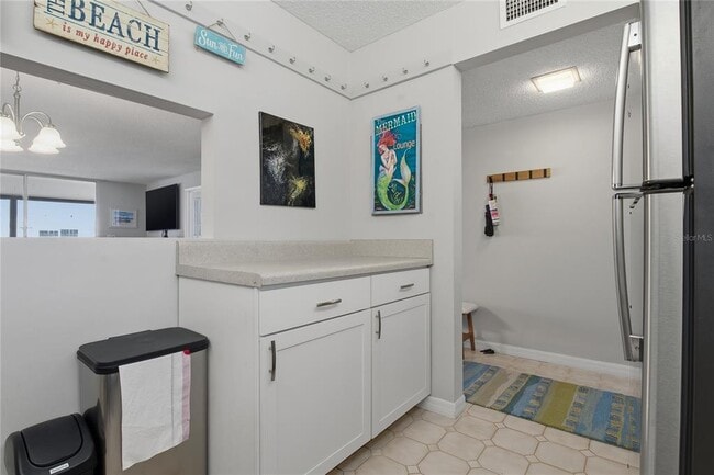 Building Photo - 7540 Bay Island Dr S